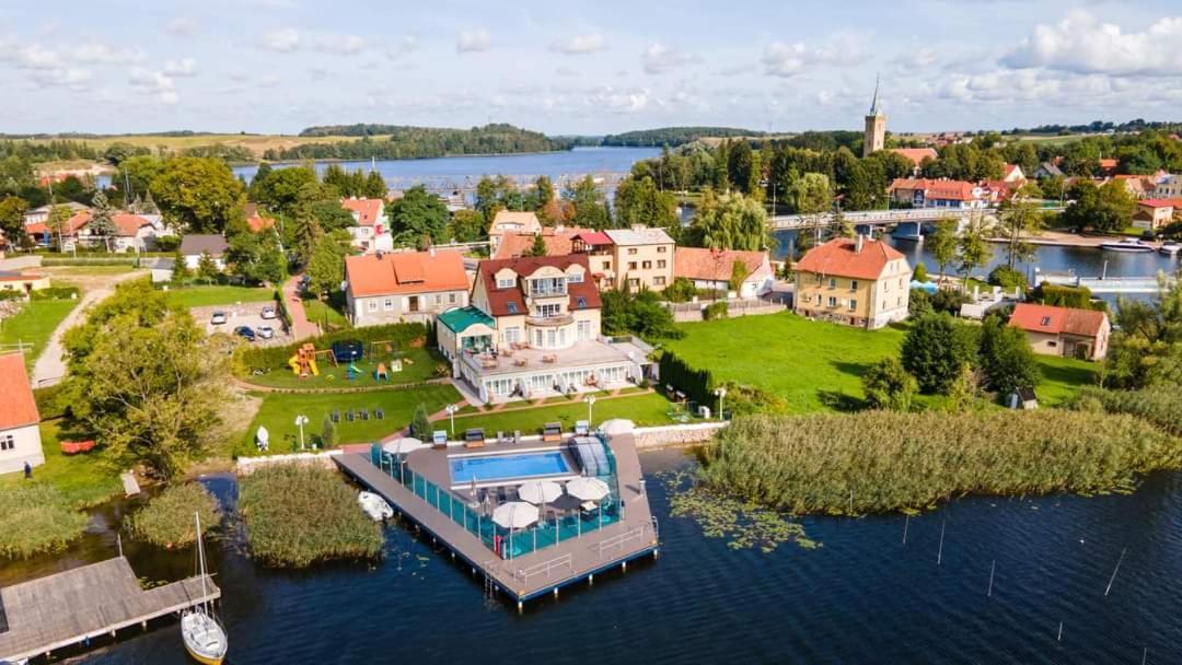 Villa Le Lux Mikolajki Bagian luar foto