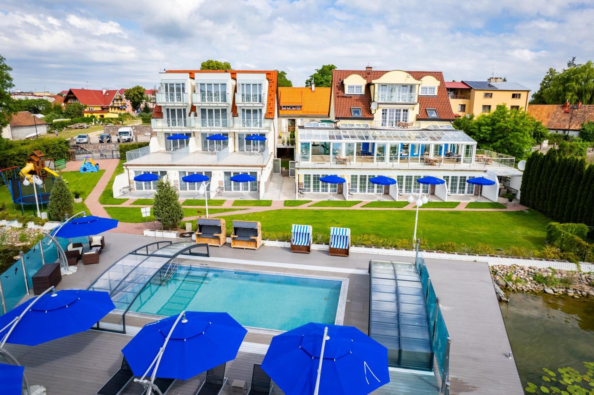 Villa Le Lux Mikolajki Bagian luar foto