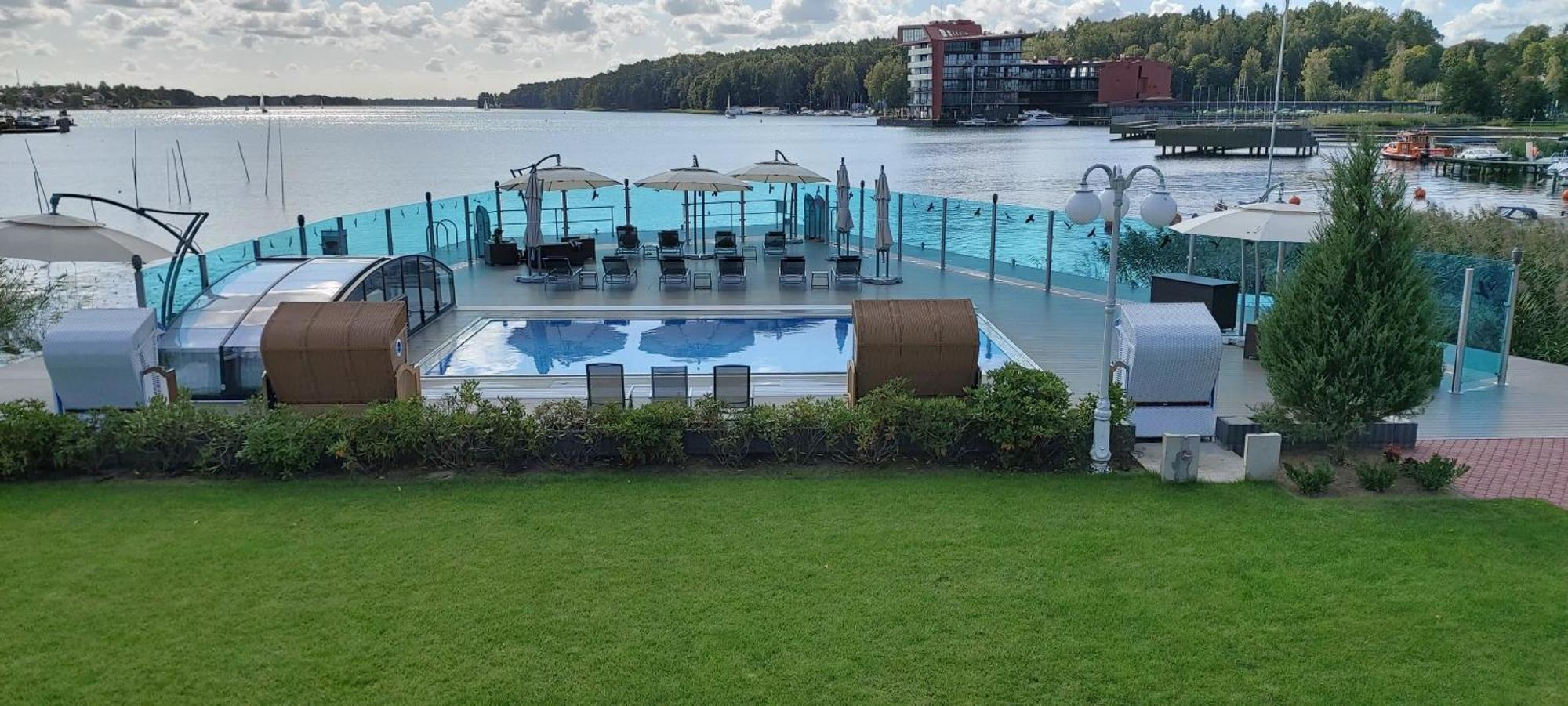 Villa Le Lux Mikolajki Bagian luar foto