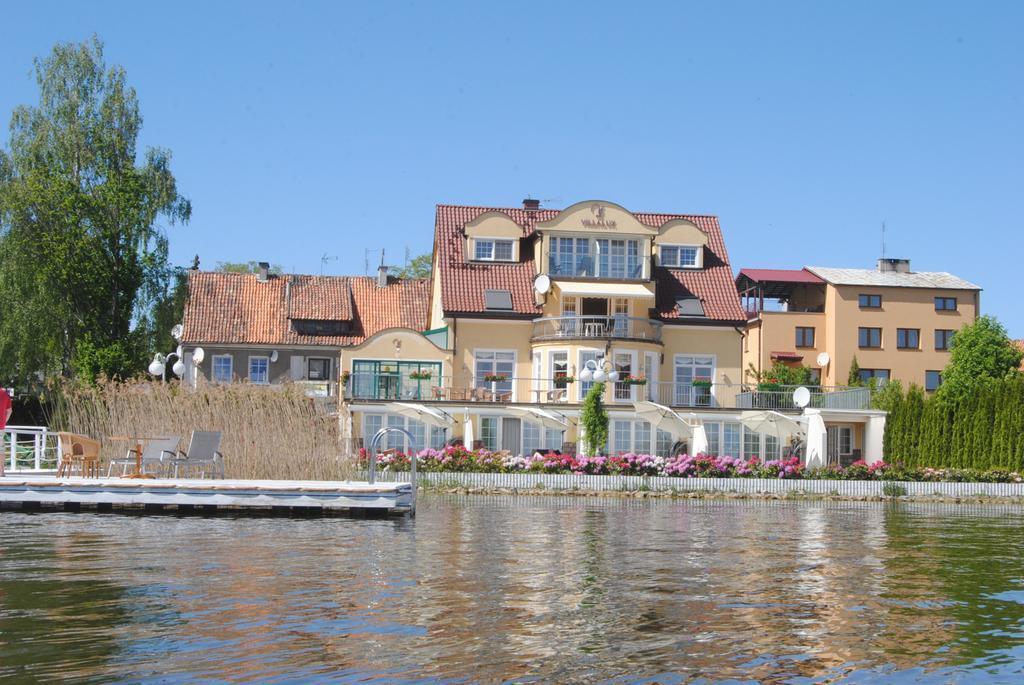 Villa Le Lux Mikolajki Bagian luar foto