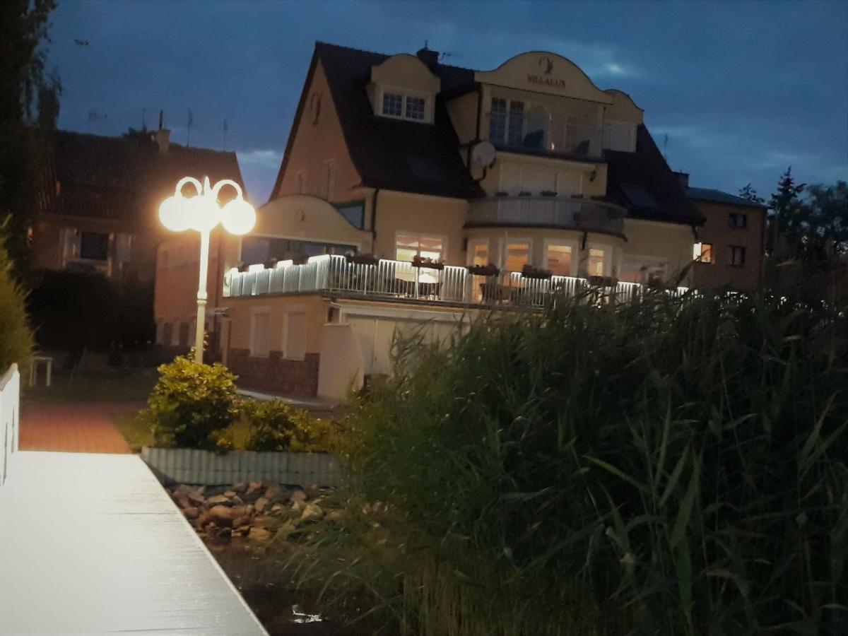 Villa Le Lux Mikolajki Bagian luar foto
