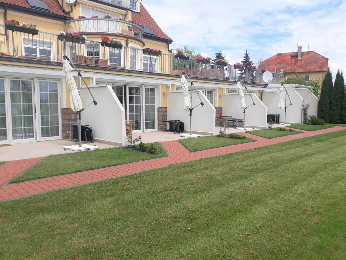 Villa Le Lux Mikolajki Bagian luar foto